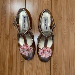 Girls Dress Shoes. Size 4